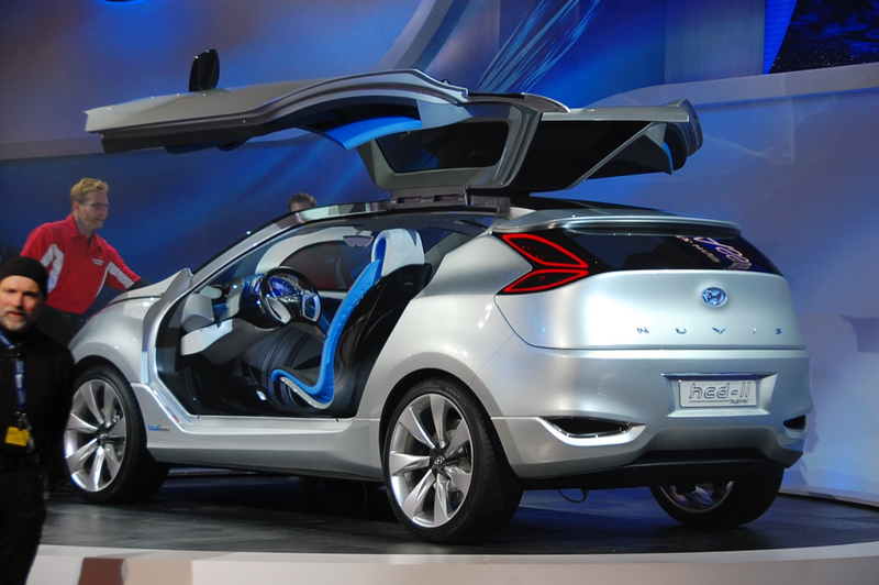 Illustration for article titled Hyundai Nuvis Concept Takes Flight With Massive Gullwing Doors